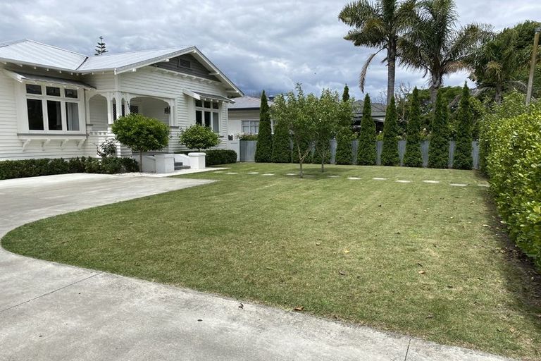 Photo of property in 1007 Plunket Street, Saint Leonards, Hastings, 4120