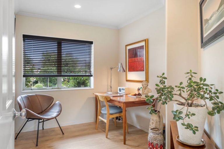 Photo of property in 20 Teviotview Place, Amberley, 7410