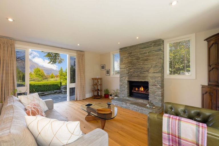 Photo of property in Millbrook Resort, 9 Chalmers Close, Arrowtown, 9371