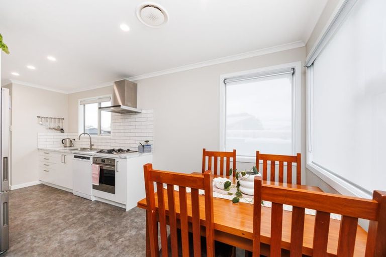 Photo of property in 71 Lockhart Avenue, Milson, Palmerston North, 4414