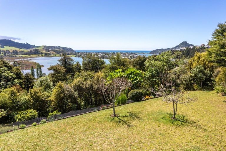Photo of property in 2 Hinemoa Terrace, Tairua, 3508