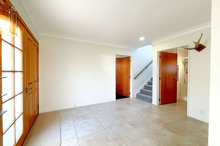 Photo of property in 2/27 Macleans Road, Bucklands Beach, Auckland, 2014