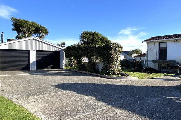 Photo of property in 2 Hewlett Road, Karoro, Greymouth, 7805