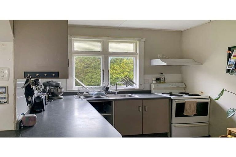 Photo of property in 24 Mckenzie Street, Levin, 5510