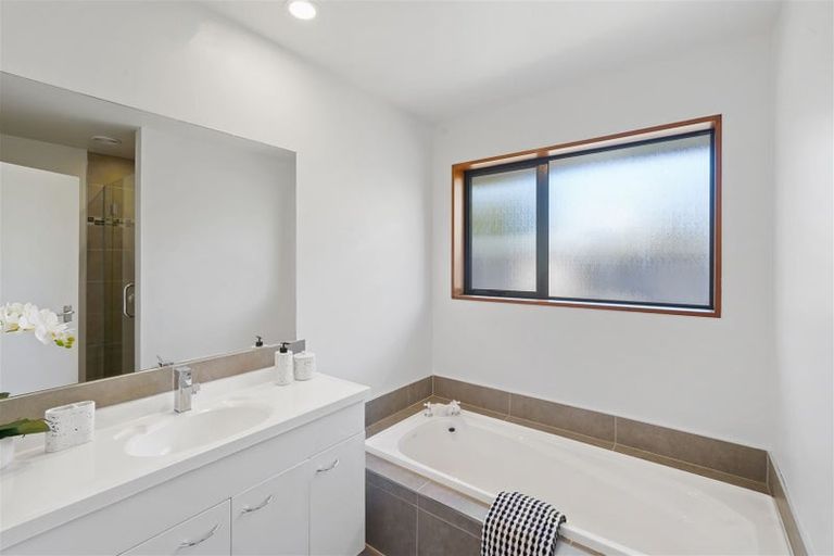 Photo of property in 12 Marquess Avenue, Halswell, Christchurch, 8025