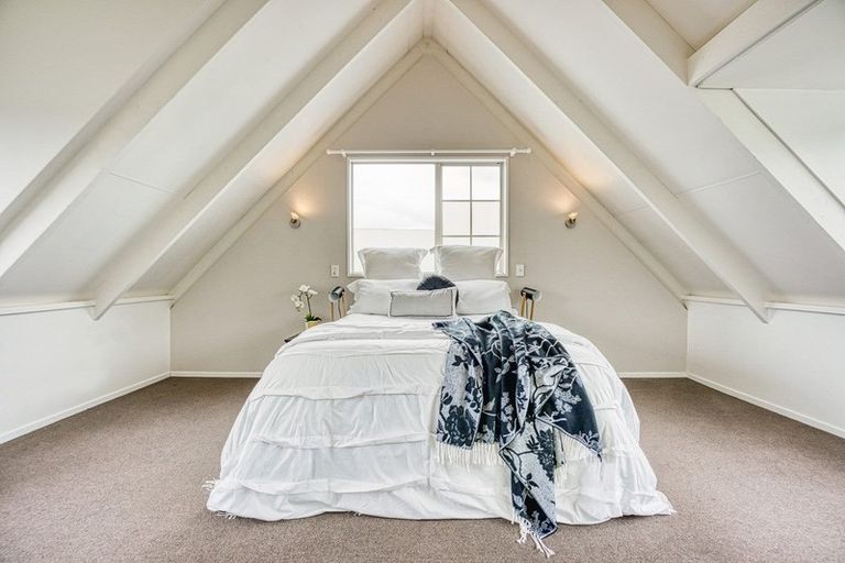 Photo of property in 11 Sunny Crescent, Huapai, Kumeu, 0810