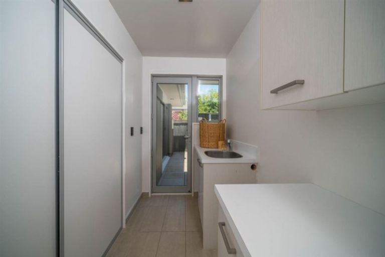 Photo of property in 5 Reka Street, Parklands, Christchurch, 8083