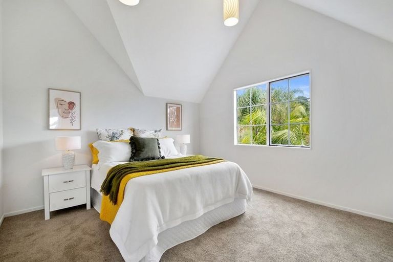 Photo of property in 10/199 Birdwood Road, Massey, Auckland, 0614