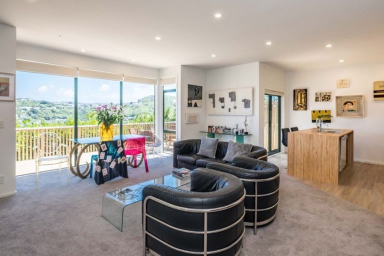 Photo of property in 2/77 Nevay Road, Miramar, Wellington, 6022