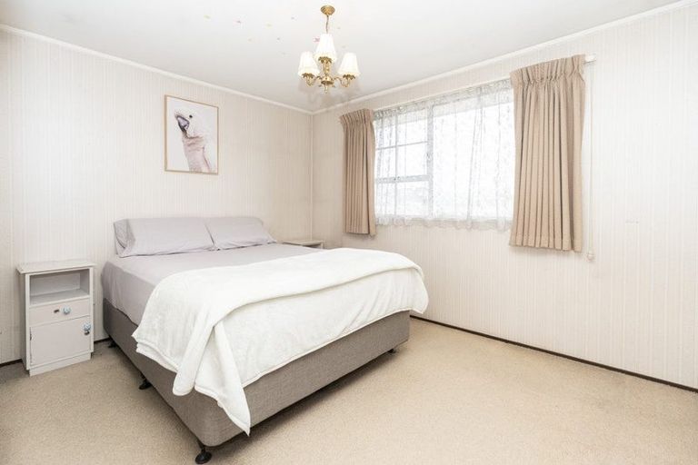 Photo of property in 15b Sandalwood Drive, Dinsdale, Hamilton, 3204