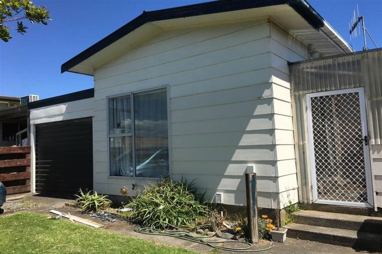 Photo of property in 43 Michael Road, Paraparaumu Beach, Paraparaumu, 5032