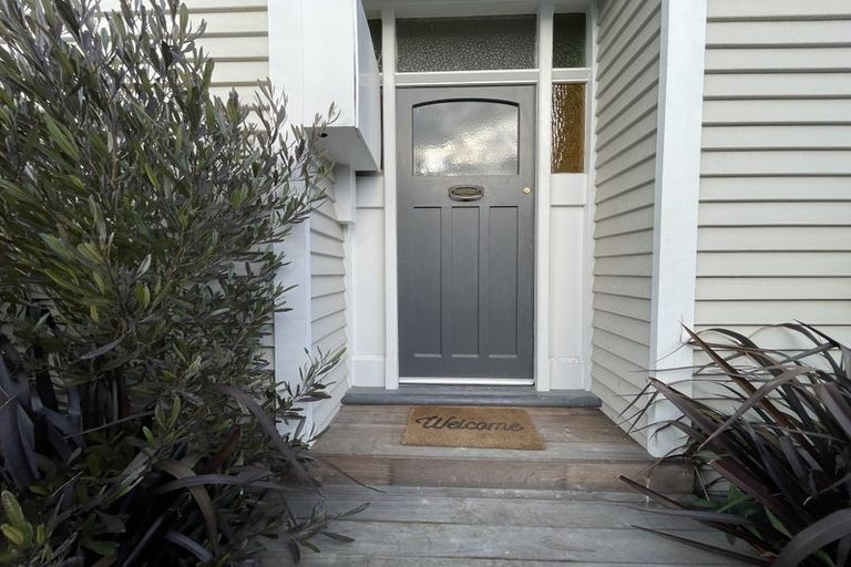 Photo of property in 127 Barrington Street, Somerfield, Christchurch, 8024