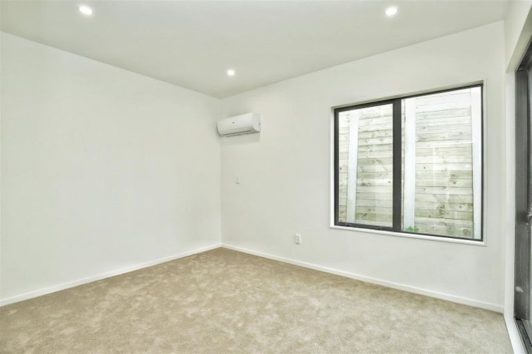 Photo of property in 71 Puwha Street, Massey, Auckland, 0614