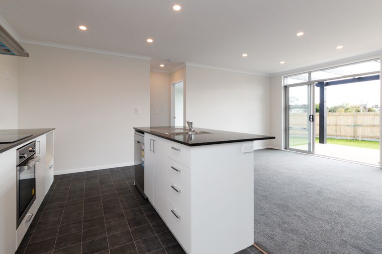 Photo of property in 2 Flint Street, Milson, Palmerston North, 4414