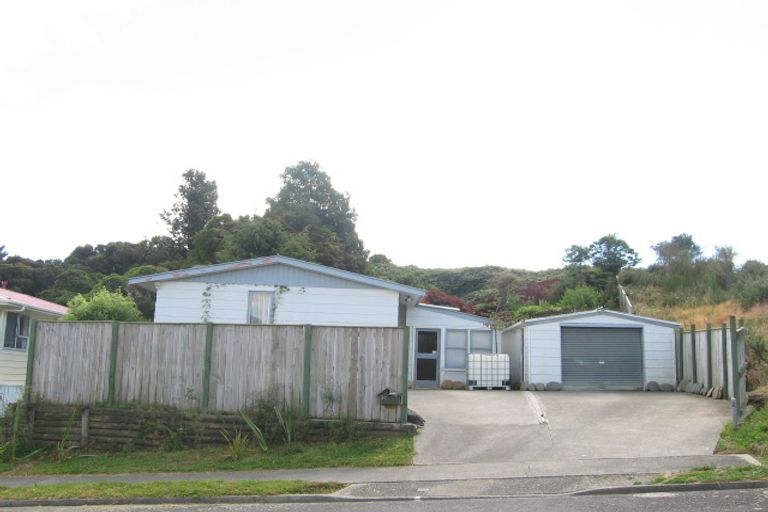 Photo of property in 34 Speargrass Grove, Timberlea, Upper Hutt, 5018