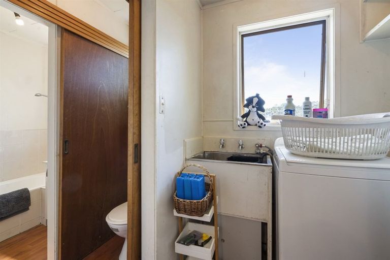 Photo of property in 13 Spinella Drive, Bayview, Auckland, 0629