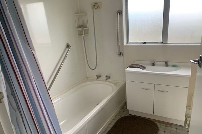 Photo of property in 14 Pop Andrew Drive, Te Anau, 9600