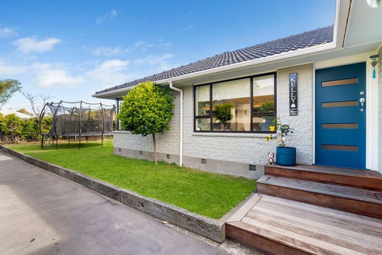 Photo of property in 142 Pacific Road, North New Brighton, Christchurch, 8083