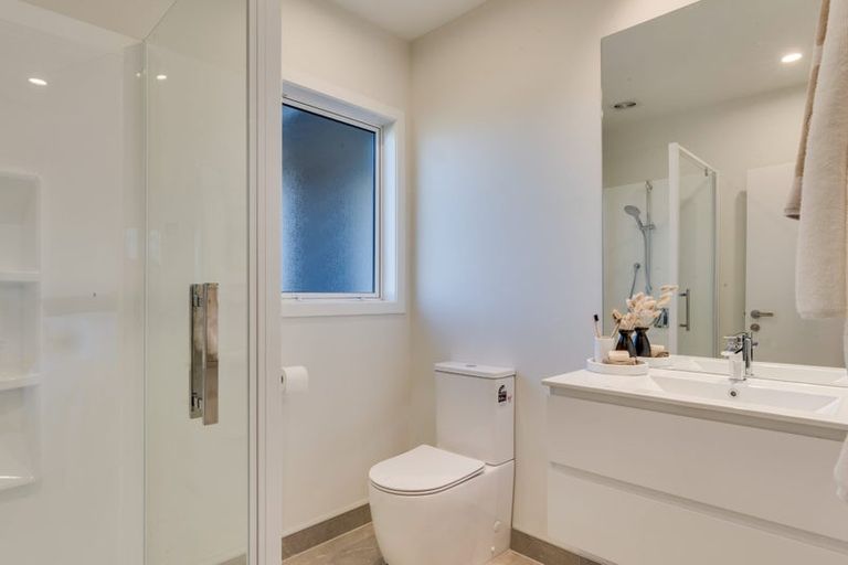 Photo of property in 21 Ngaru Crescent, Wharewaka, Taupo, 3330