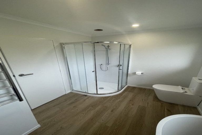 Photo of property in 57b Williams Street, Cambridge, 3434