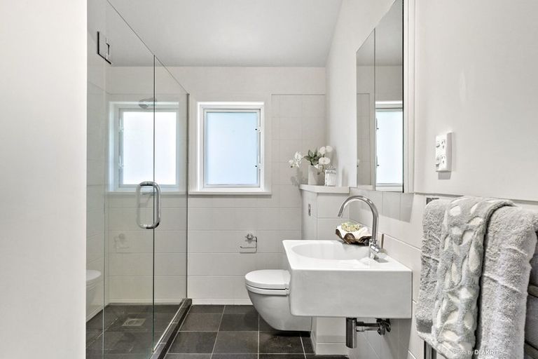 Photo of property in 54b Hobson Street, Thorndon, Wellington, 6011