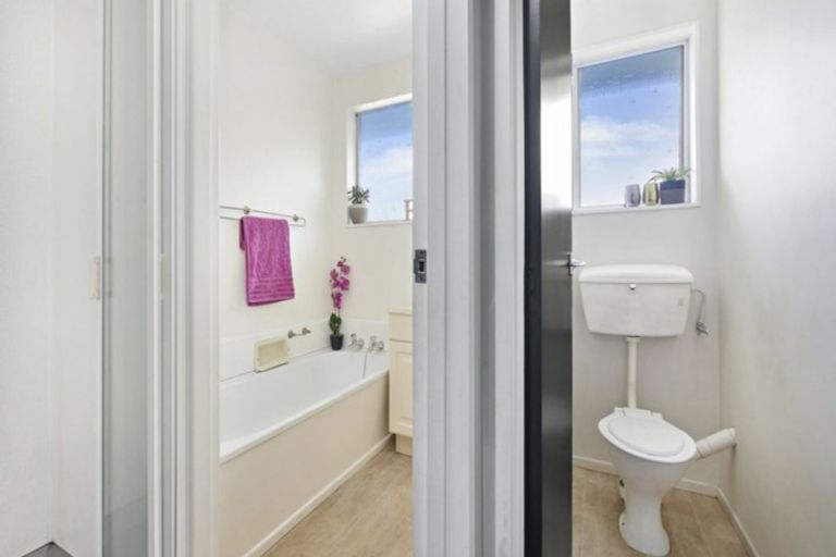 Photo of property in 2/10 Washbournes Road, Wigram, Christchurch, 8042