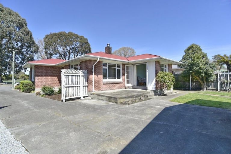 Photo of property in 30 Kendal Avenue, Burnside, Christchurch, 8053