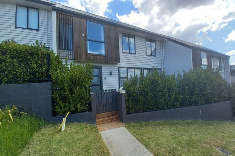 Photo of property in 61b Westgate Drive, Massey, Auckland, 0614