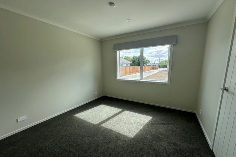 Photo of property in 19 Victoria Street, Carterton, 5713