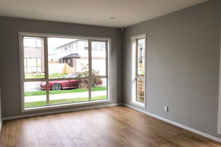 Photo of property in 12 Kota Lane, Hobsonville, Auckland, 0616