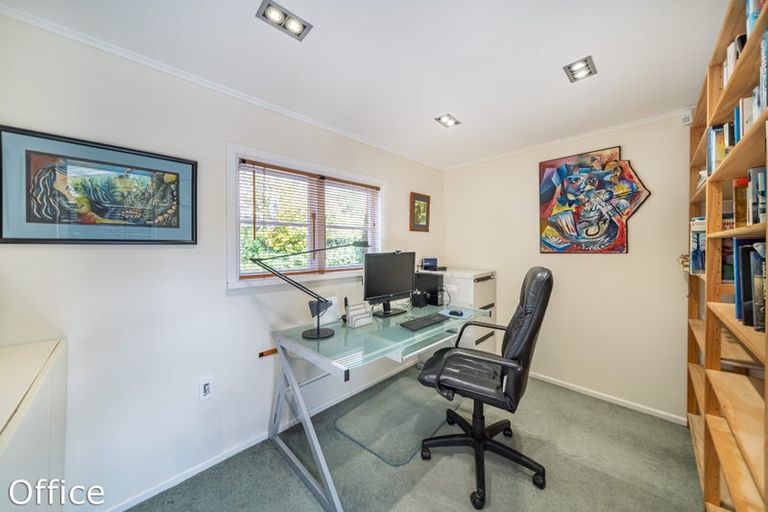 Photo of property in 297 Fergusson Drive, Heretaunga, Upper Hutt, 5018