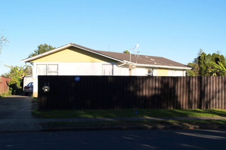 Photo of property in 11 Mckinstry Avenue, Mangere East, Auckland, 2024