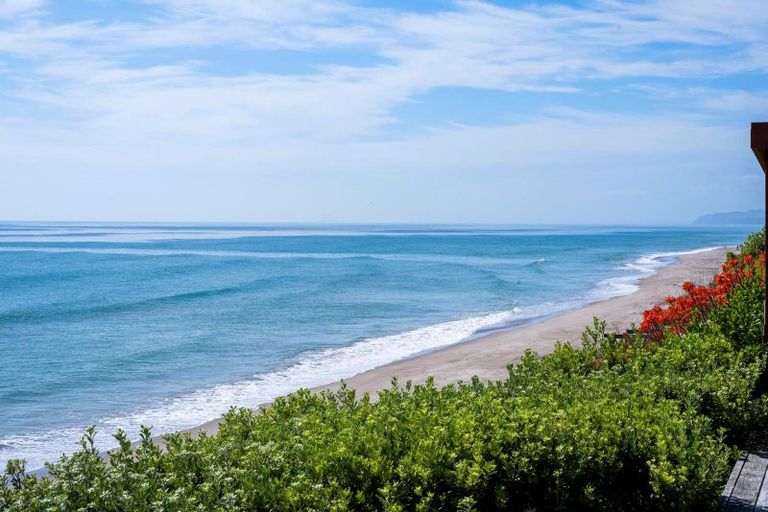 Photo of property in 159 Pukehina Parade, Pukehina, Te Puke, 3189