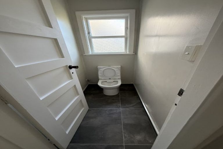 Photo of property in 42 Pitcairn Crescent, Bryndwr, Christchurch, 8053