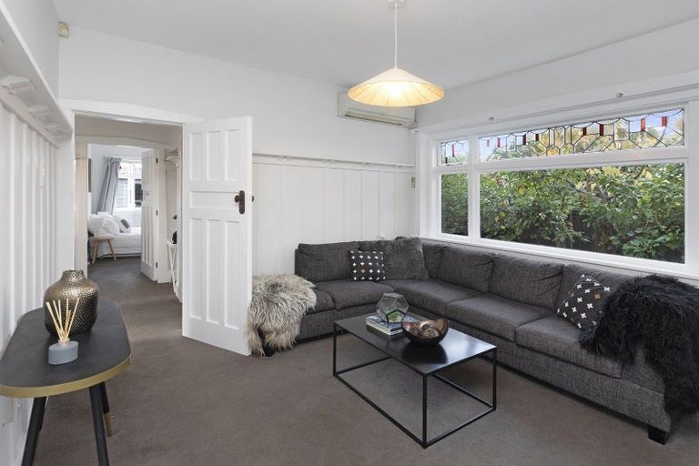 Photo of property in 1/31 Young Street, Somerfield, Christchurch, 8024