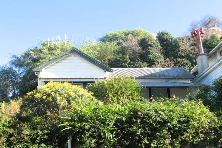 Photo of property in 4 Priestley Road, Bluff Hill, Napier, 4110