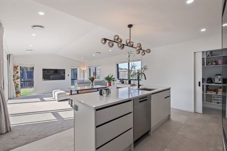 Photo of property in 17 Palmer Avenue, Rolleston, 7615