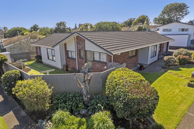 Photo of property in 20 Fairfax Terrace, Frankleigh Park, New Plymouth, 4310