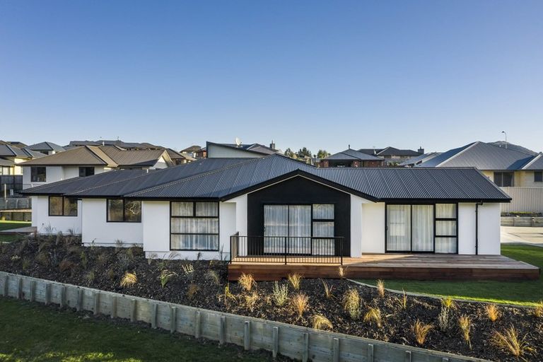 Photo of property in 41 Grandvista Drive, Green Island, Dunedin, 9018