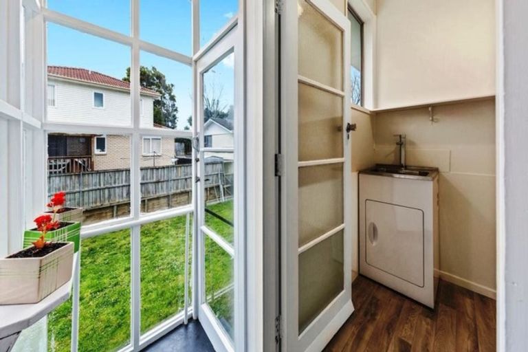 Photo of property in 64 Henwood Road, Mangere East, Auckland, 2024