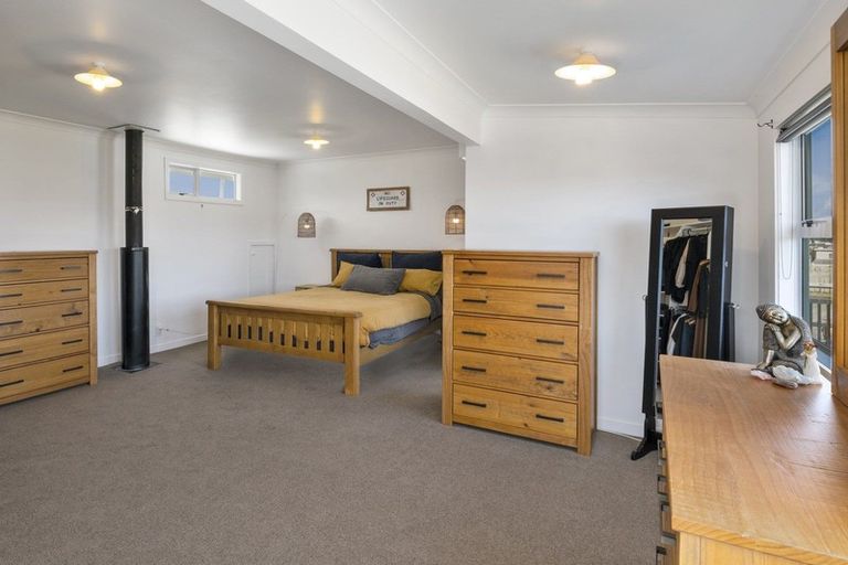 Photo of property in 14 Brown Terrace, Foxton Beach, Foxton, 4815
