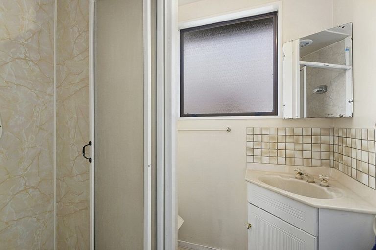 Photo of property in 113 Grimseys Road, Redwood, Christchurch, 8051