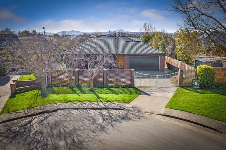 Photo of property in 12 Chartwell Close, Rangiora, 7400