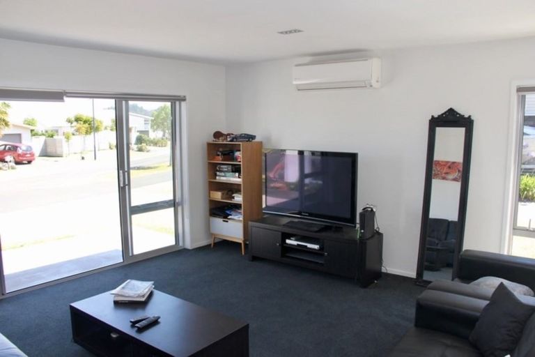 Photo of property in 10 Aquila Drive, Whitianga, 3510