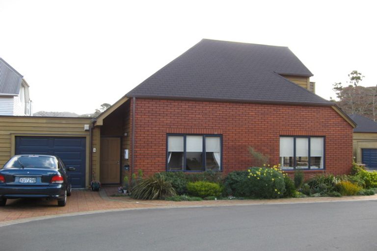 Photo of property in 4 Futuna Close, Karori, Wellington, 6012