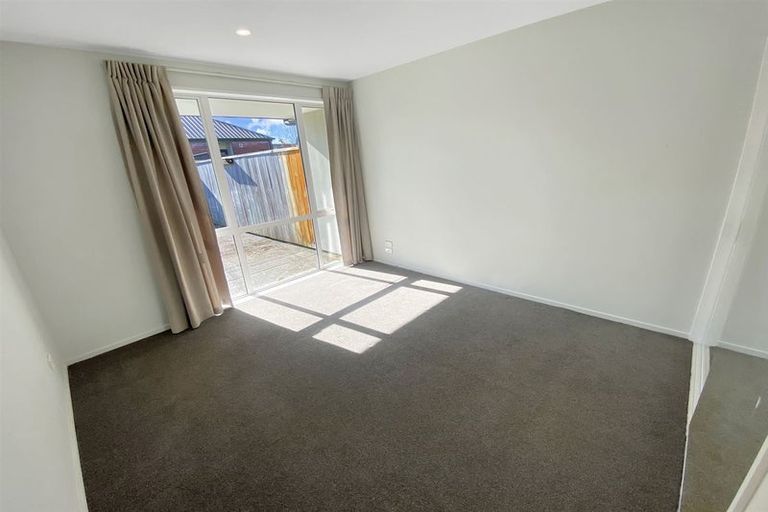 Photo of property in 2/84 Barbour Street, Waltham, Christchurch, 8011