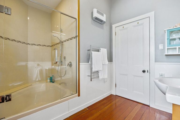 Photo of property in 72 Mailer Street, Mornington, Dunedin, 9011