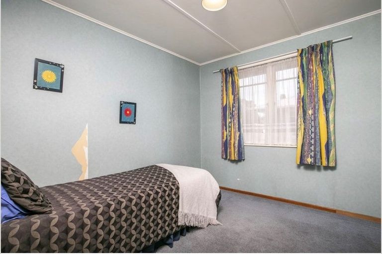 Photo of property in 50 Fergusson Street, Solway, Masterton, 5810