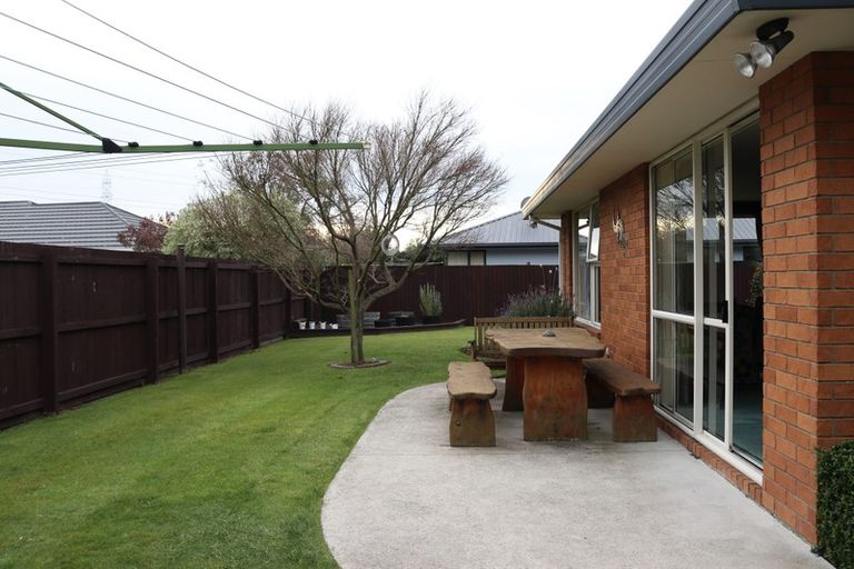 Photo of property in 8 Wendy Place, Heathcote Valley, Christchurch, 8022