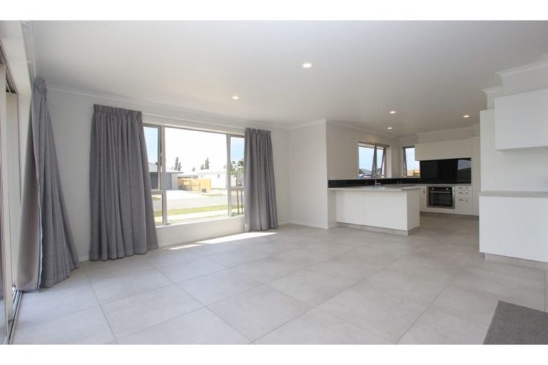 Photo of property in 2 Caproni Road, Burleigh, Blenheim, 7201